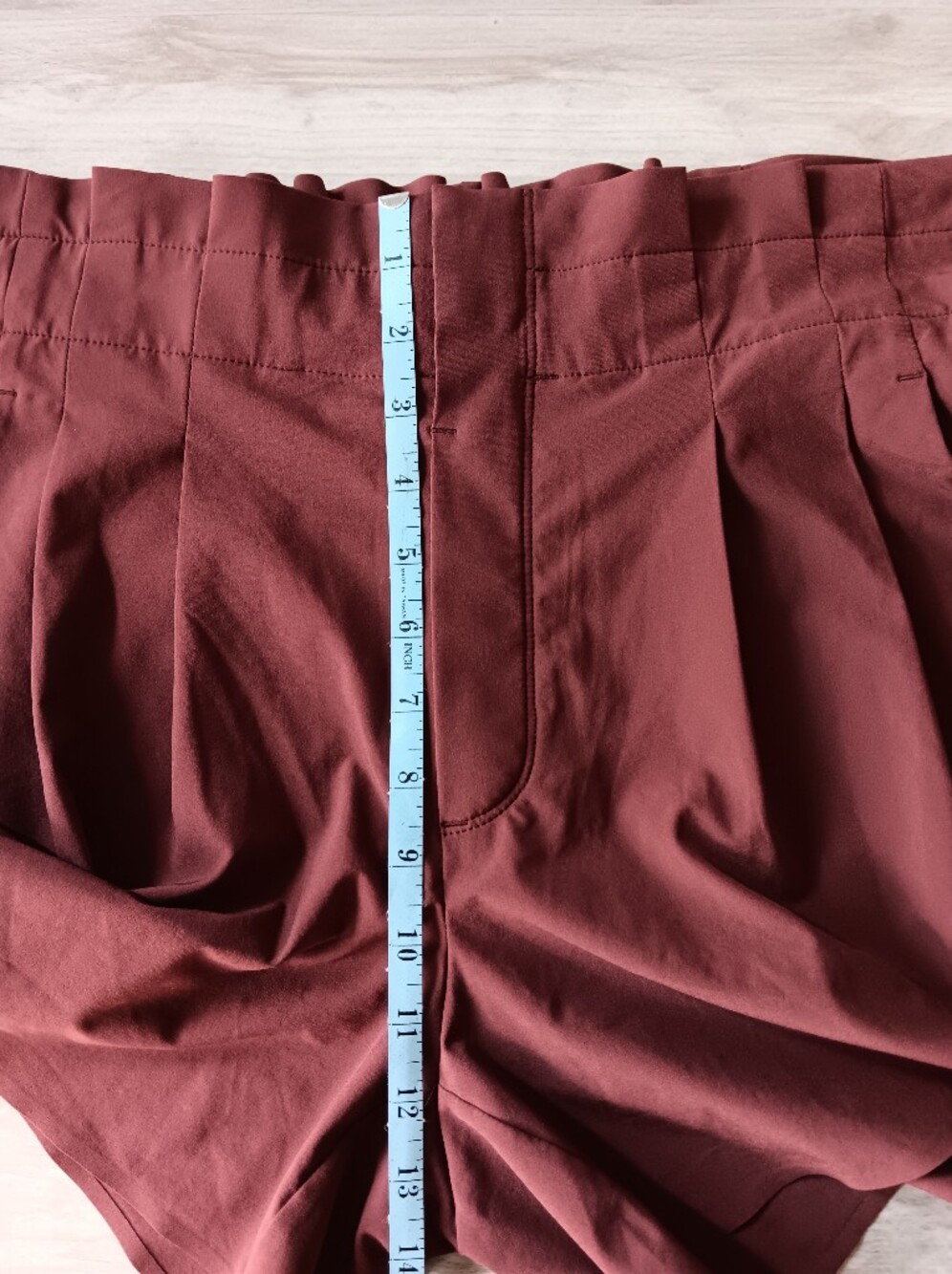 Athleta Skyline Short II Ruffled Belted Relaxed Fit 12" Rise Size 10 Rust Brown - Picture 9 of 15